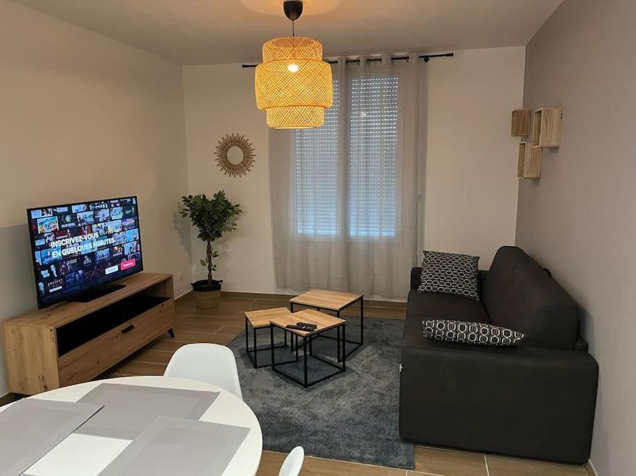 Le 102 De La Gare: Appartement Neuf Et Climatise Châlons-en-Champagne Eksteriør bilde