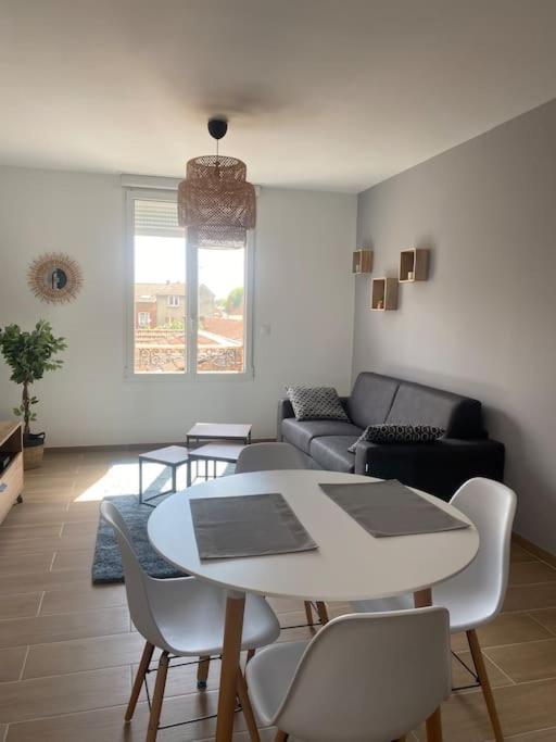 Le 102 De La Gare: Appartement Neuf Et Climatise Châlons-en-Champagne Eksteriør bilde
